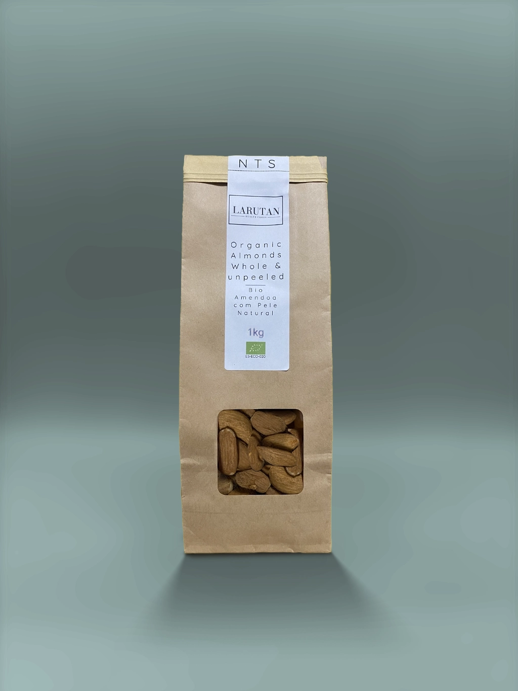 Larutan Organic Whole Almonds 1 kg Larutan Organic Whole Almonds 1 kg